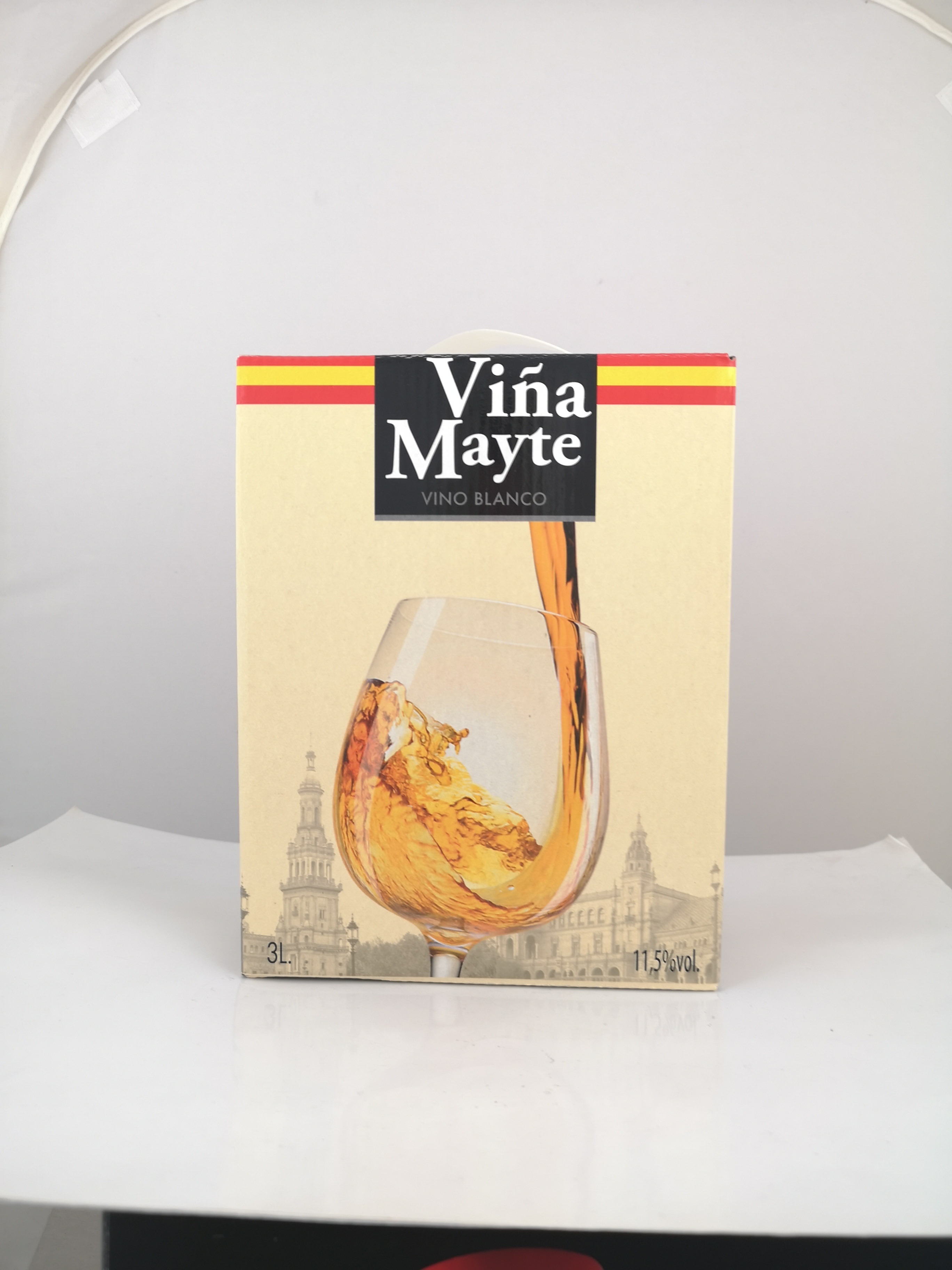 вино бяло Vina Mayte 3л